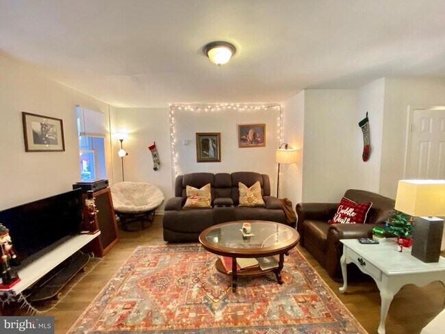 Building Photo - 3210 Haverford Ave