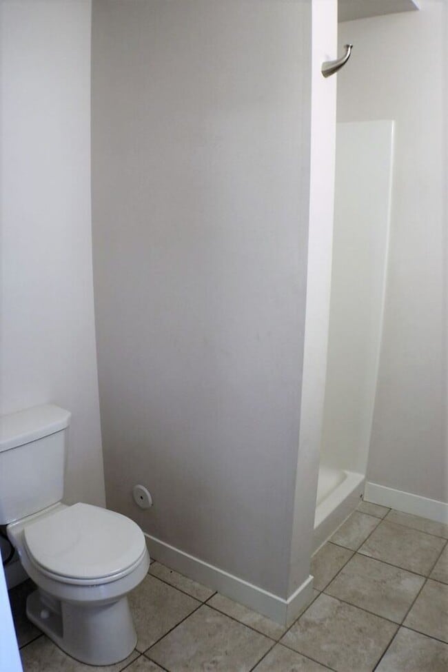 Building Photo - $1,675 | 3 Bedroom, 3 Bathroom TOWN HOME | PET Friendly* | Sublease* | Available for April 22nd, ...