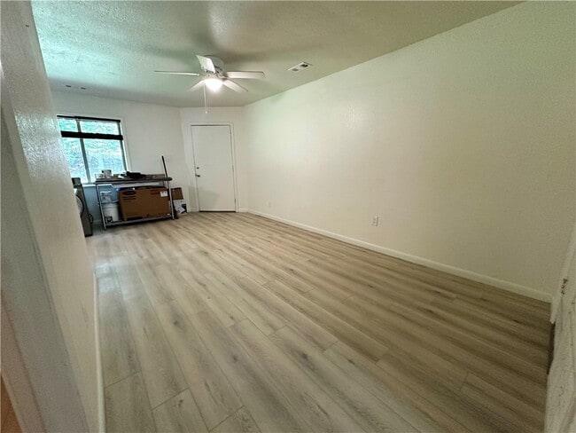 Building Photo - 515 Fallin Ave