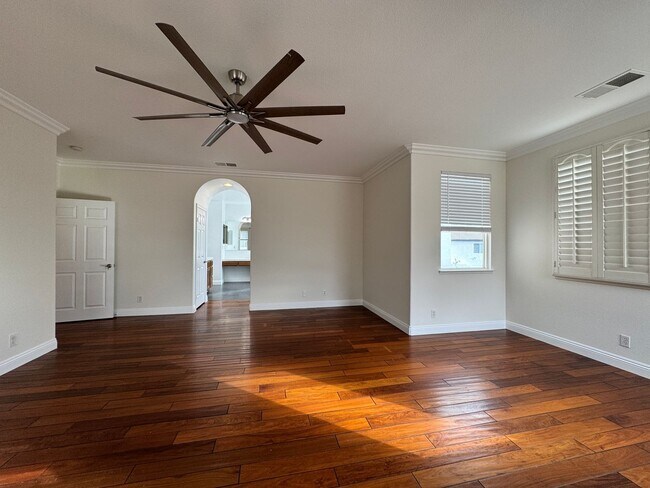 Building Photo - Spacious 6-Bedroom Estate in the Heart of Eastvale