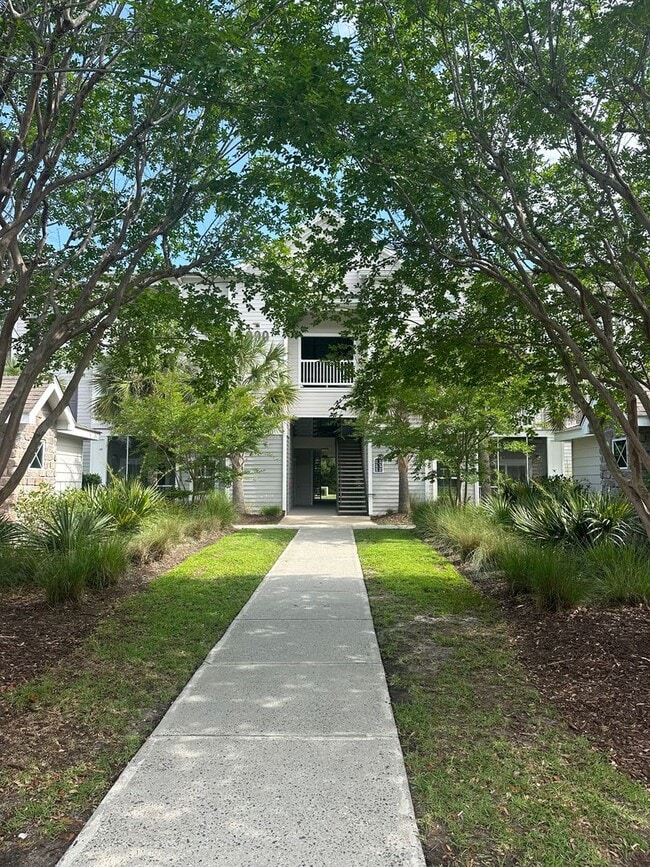 Primary Photo - Lovely 2-bedroom, 2-bath condo available f...