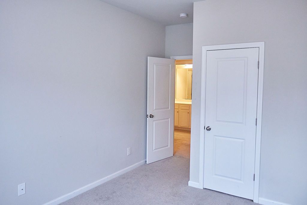 Building Photo - 7687 Volion Dr