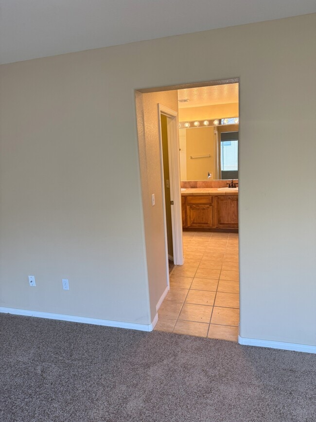Building Photo - 10633 Chestnut Timber Ct