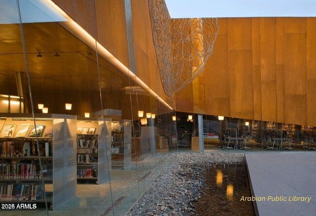 Building Photo - 11312 E Greenway Rd