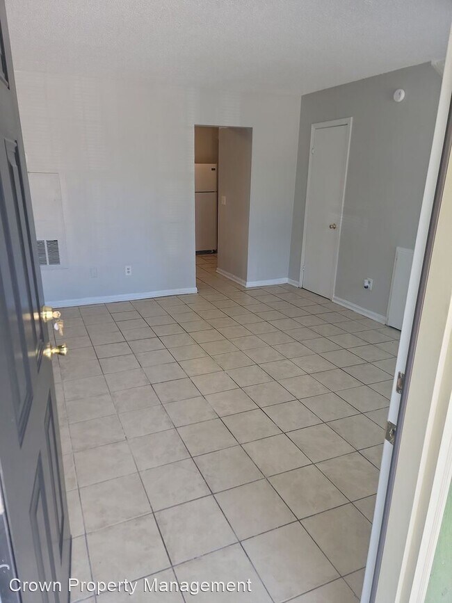 Building Photo - 2 br, 1.5 bath House - 1633 B North Street