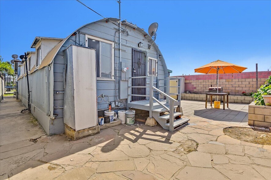 Building Photo - 3207 W 112th St