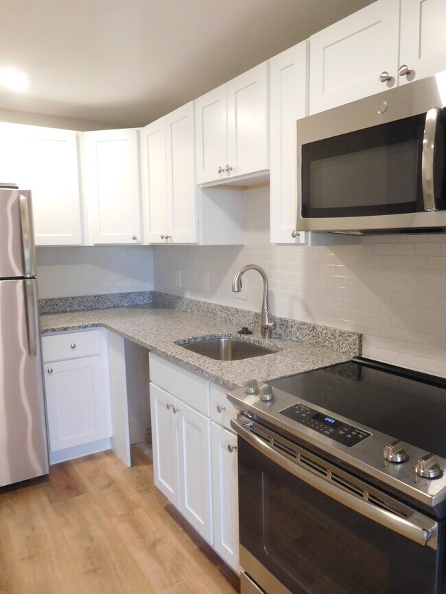 Building Photo - Champion House Apartments