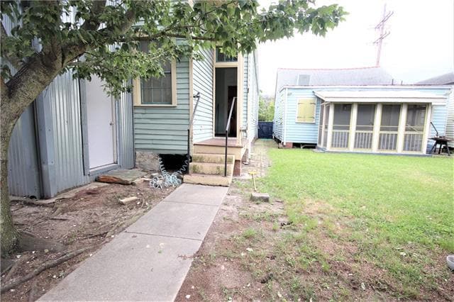 Building Photo - 3130 Chippewa St