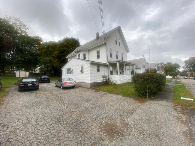 Building Photo - 86 Alvarado Ave