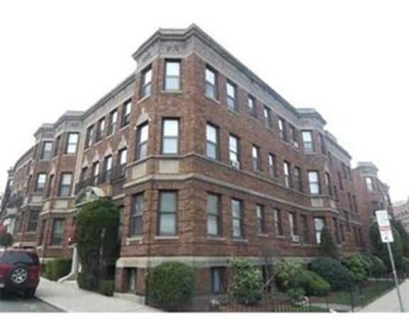 Building Photo - 39 Glenville Ave