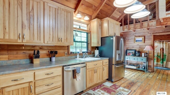 Building Photo - 808 Mill Stone Mountain Ln