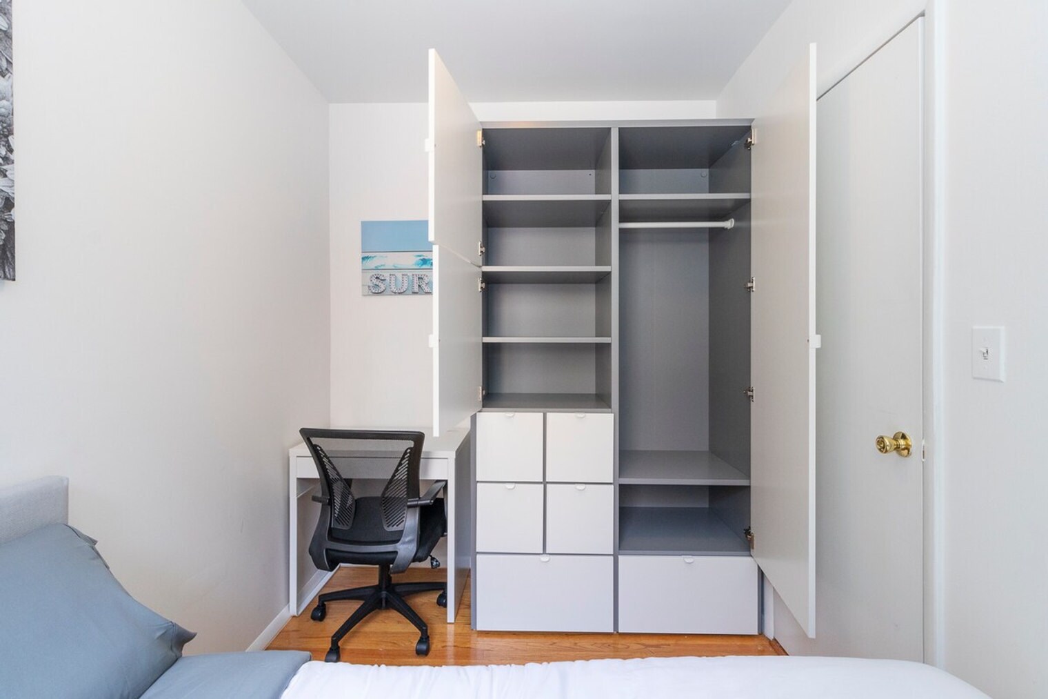 Building Photo - 334 E 96th St