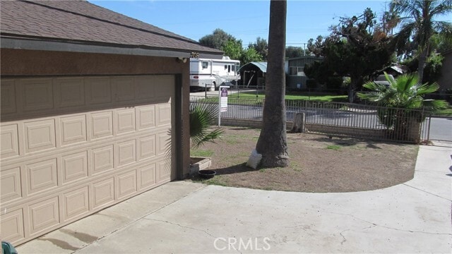 Building Photo - 708 Geneva Ave