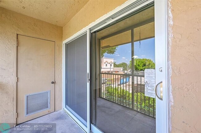 Building Photo - 9186 NW 40th St