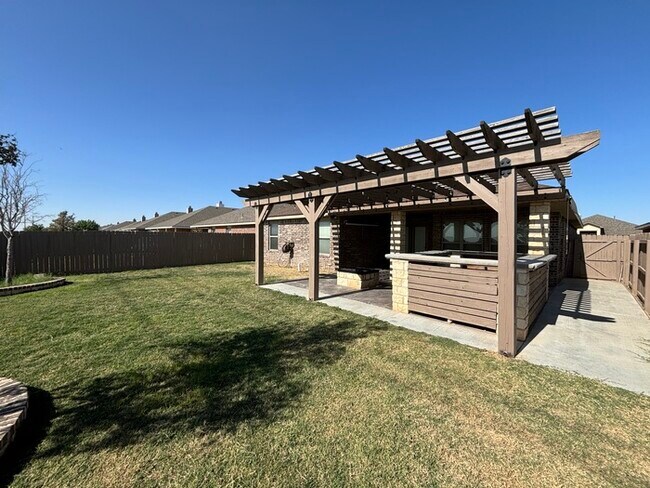 Building Photo - 3 bed 2 bath home with 2 car garage in Legends Park!