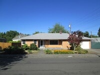 Building Photo - 3Bd/2Ba Single Story House - Available to View!