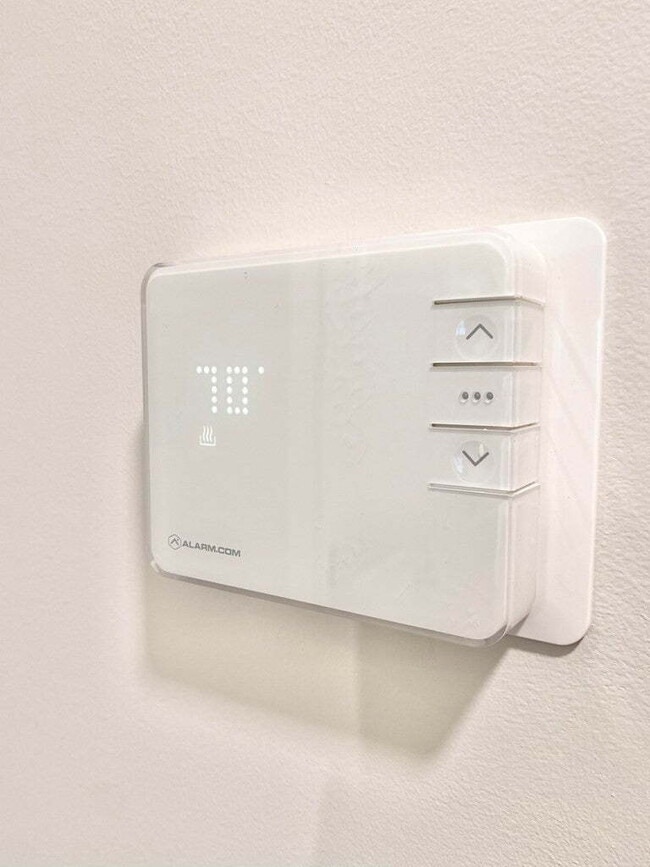 Building Photo - Summerton Village Rental!