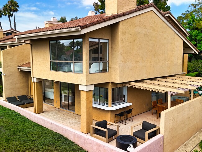 Building Photo - 2543 Caminito Muirfield