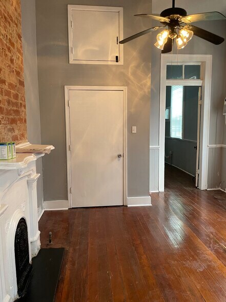 Building Photo - 2439 Second St