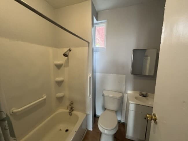 Building Photo - 430-432 Manor Street