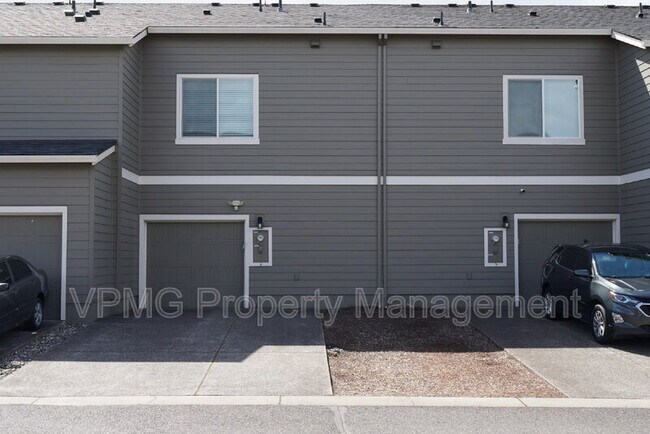 Building Photo - 11766 NE 21st Way