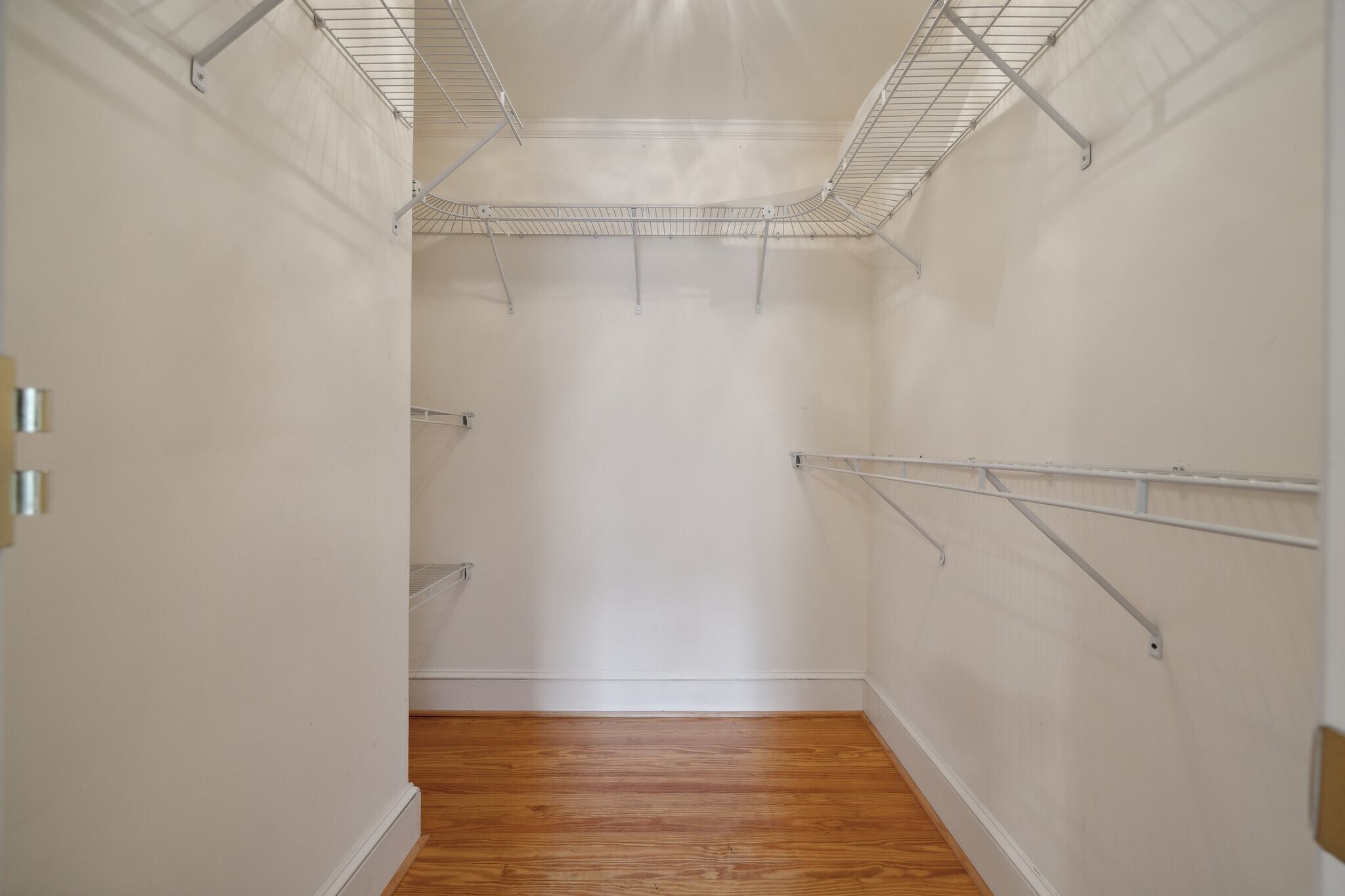 Large walk-in closet - 1818 Woodland Dr
