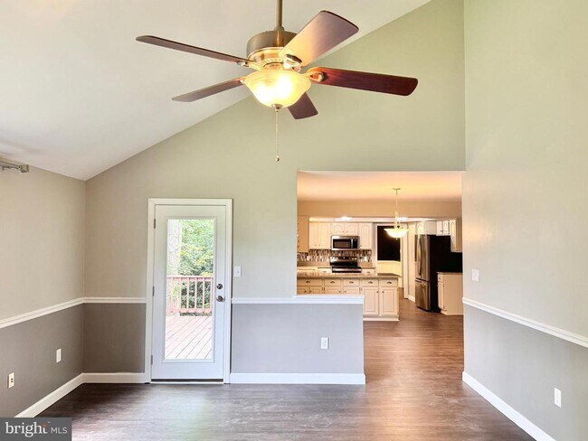 Building Photo - 3302 Aquia Dr