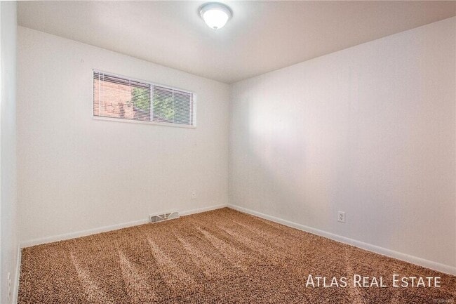 Building Photo - 4580 Everett Ct