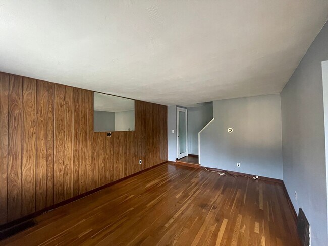 Building Photo - COMING SOON! This is a Lease-to-Own – Not ...