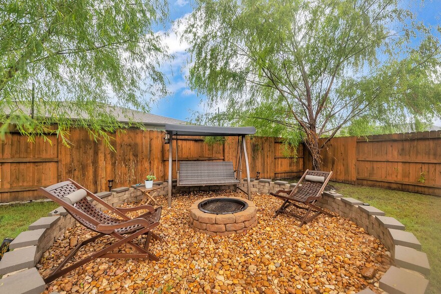 Building Photo - 8100 Donnelley Dr