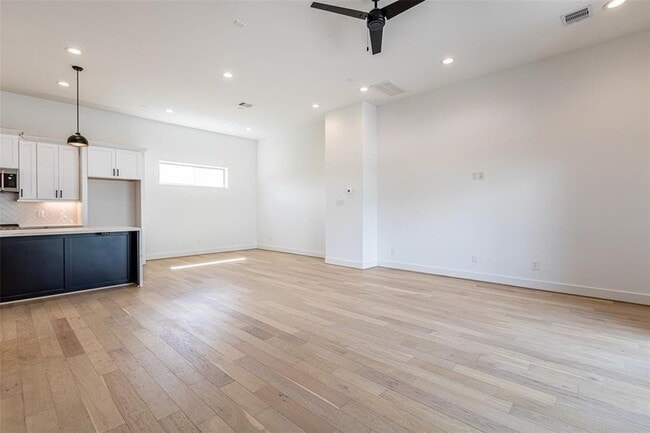 Building Photo - 2506 Langston St
