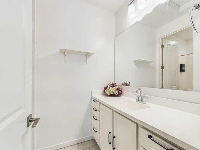 Building Photo - A luxe home in the heart of Chandler