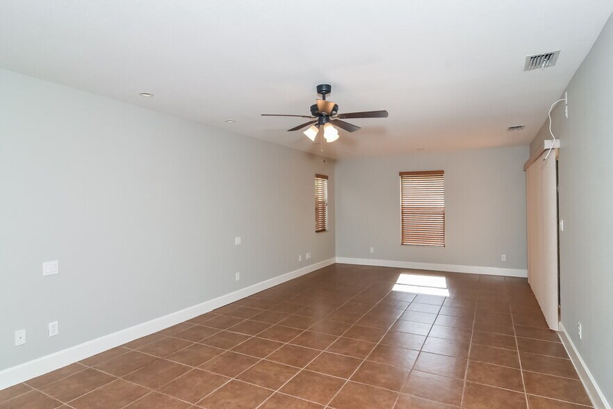 Building Photo - 610 Williams Ave