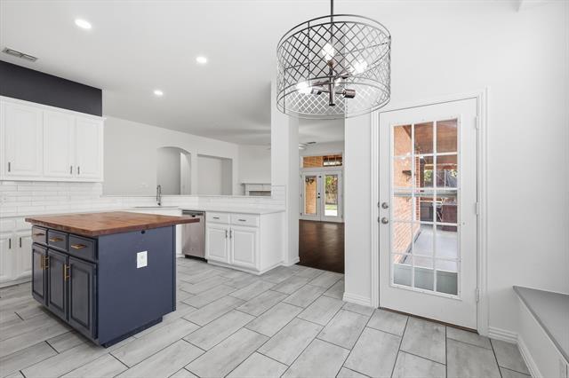 Building Photo - 7105 Langmuir Dr