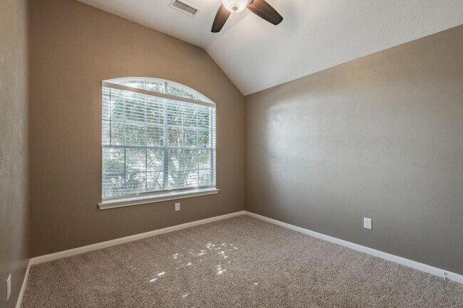 Building Photo - 18326 Cinderwood Dr