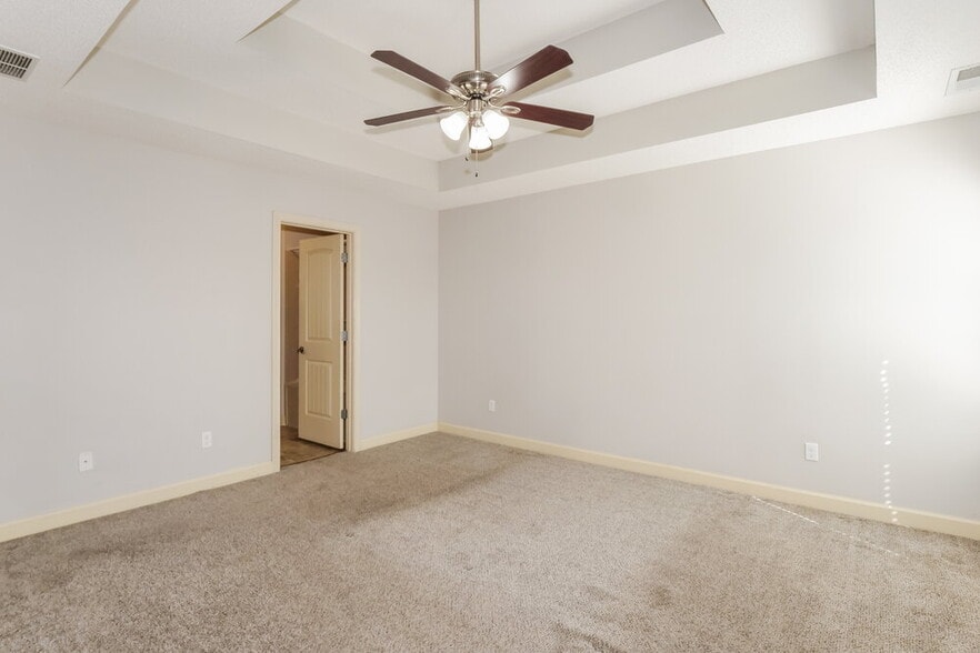 Building Photo - 3835 Farm Pond Cove W