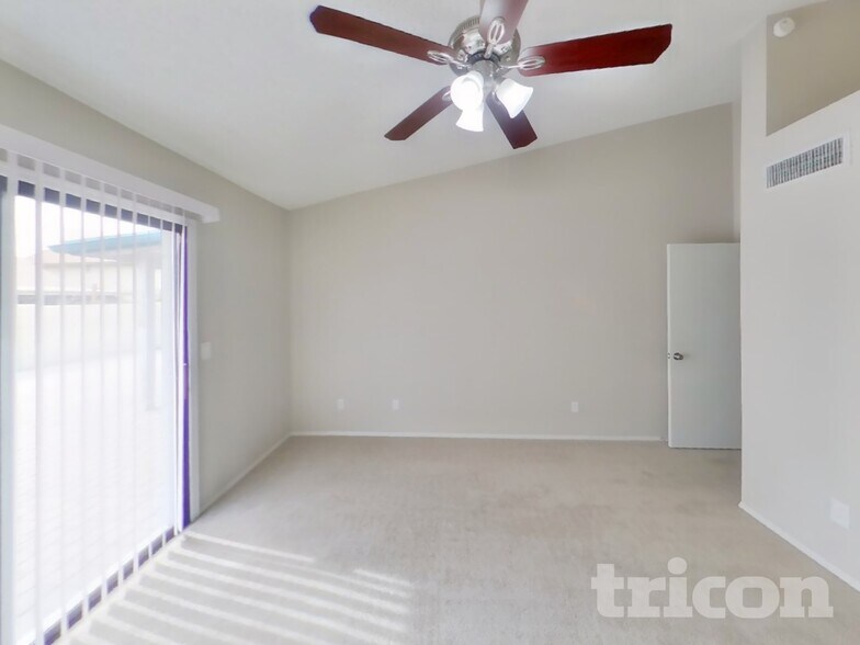 Building Photo - 7631 W Cheryl Dr