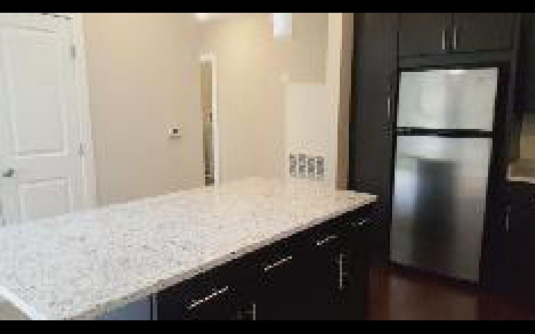 Building Photo - 211 Concord Tpke