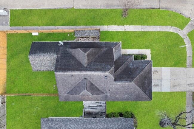 Building Photo - 13639 Tanvern Ln