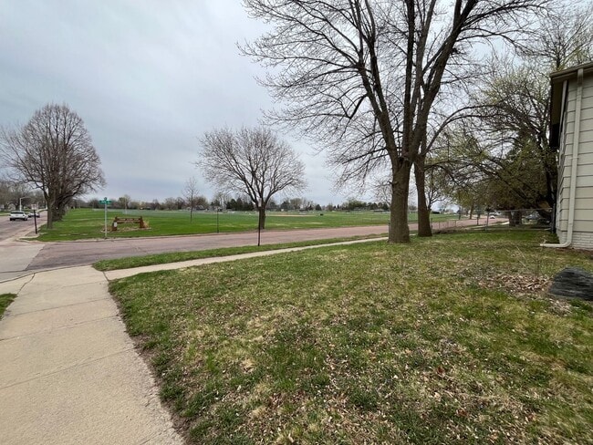 Building Photo - 4 Bed/2 Bath Rental Home with Fenced in Yard!