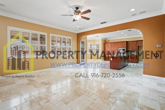 Building Photo - Stunning Custom 5-Bedroom, 3-Bath Home in ...
