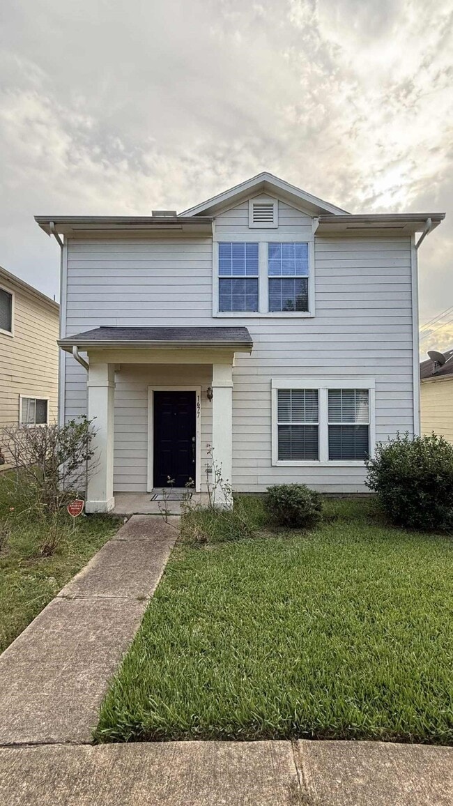 Building Photo - 1677 Nichole Woods Dr