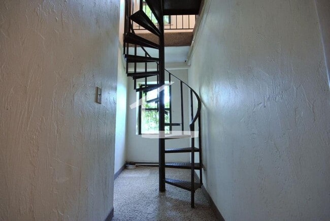 Building Photo - 9/1 No Fee! Spacious 3BR in Hemenway St by Northeastern!