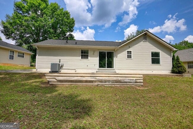 Building Photo - 2119 Briar Glen Ln SW