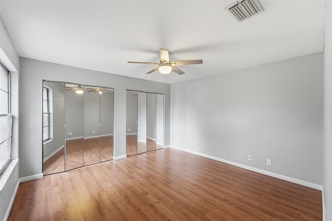 Building Photo - 2501 NW 99th Ave