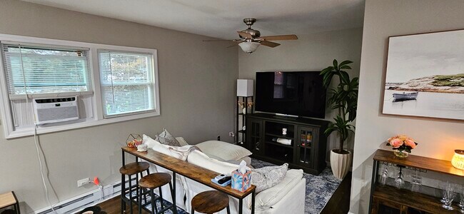 Sample Living room design - 44 Kenyon Ave