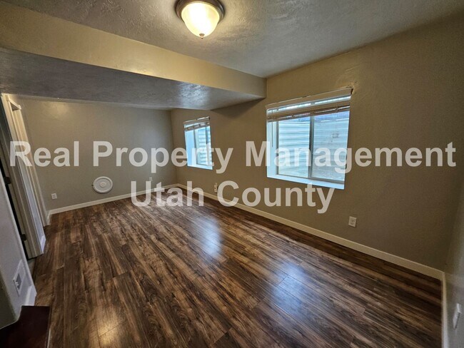 Building Photo - Spanish Fork House
