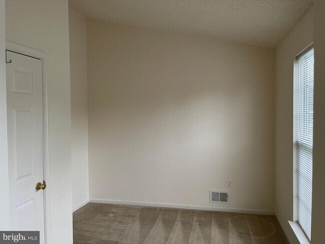 Building Photo - 2807 White Birch Ct