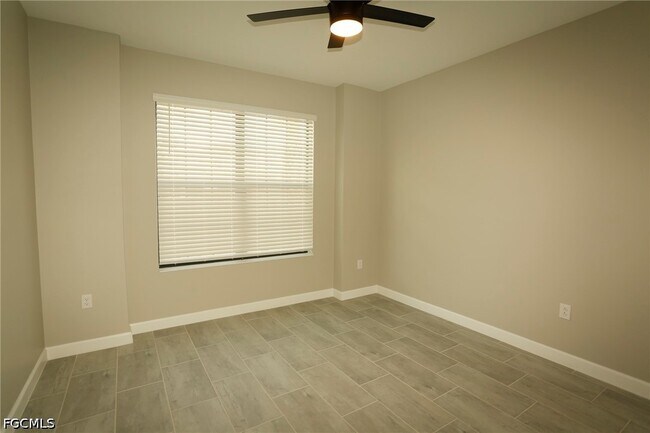 Building Photo - 11380 Canopy Loop