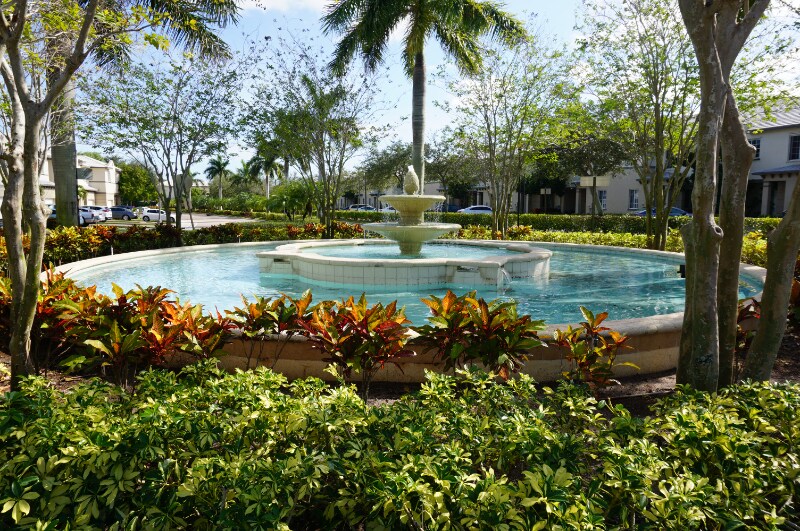 Building Photo - 1987 Nassau Dr